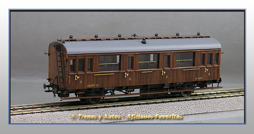 Coche pasajeros Serie 1678/1835 Bhv-1650 - Renfe