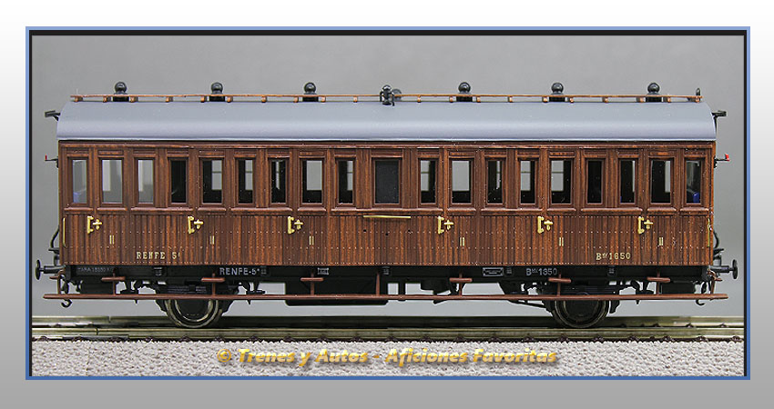 Coche pasajeros Serie 1678/1835 Bhv-1650 - Renfe