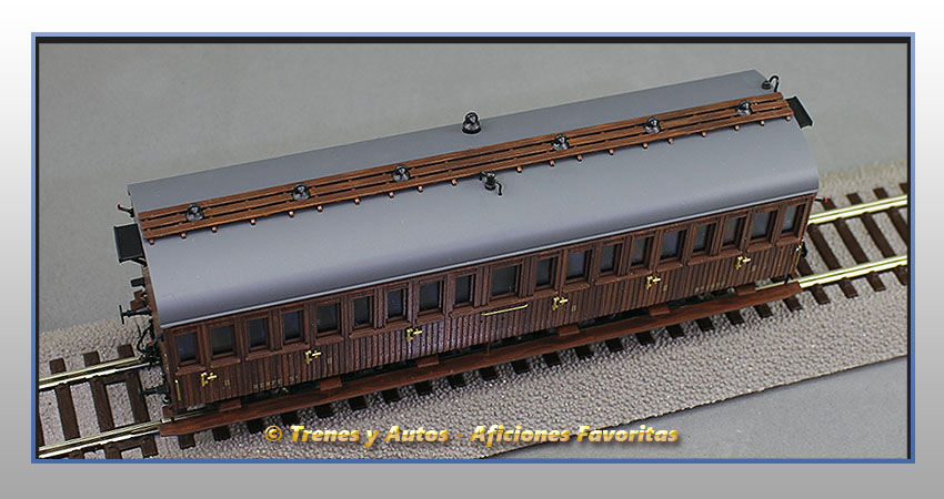 Coche pasajeros Serie 1678/1835 Bhv-1650 - Renfe