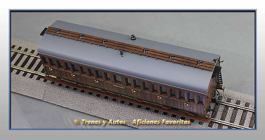 Coche pasajeros Serie 1678/1835 Bhv-1650 - Renfe
