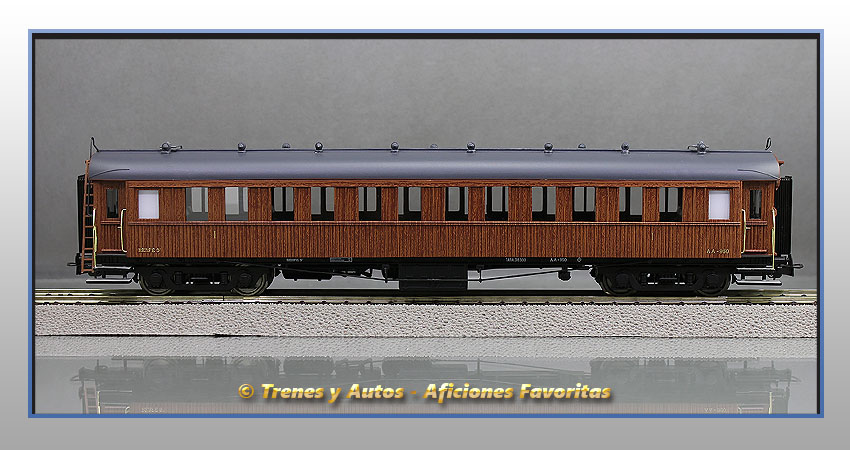 Coche pasajeros madera Largo Recorrido AA-950 - Renfe
