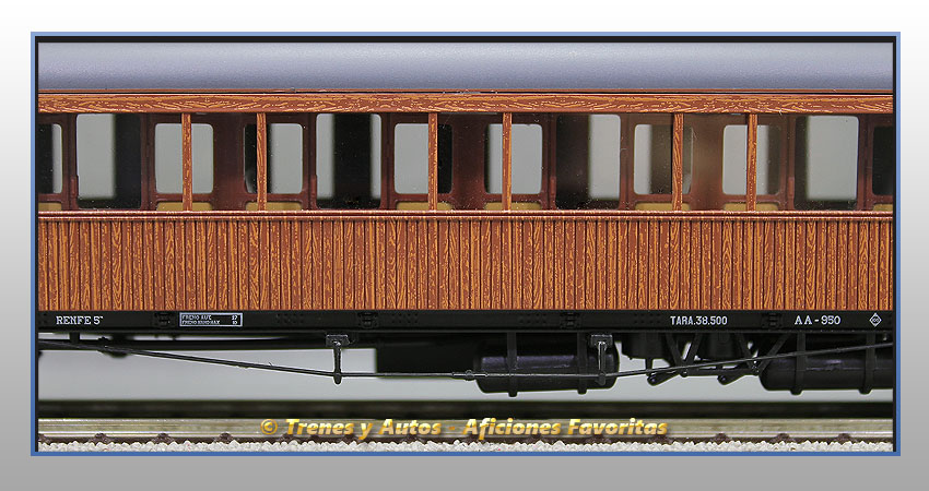 Coche pasajeros madera Largo Recorrido AA-950 - Renfe