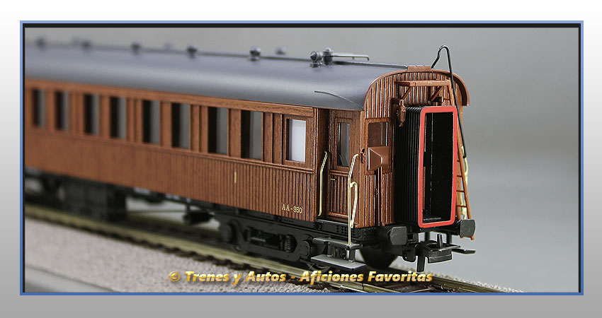 Coche pasajeros madera Largo Recorrido AA-950 - Renfe