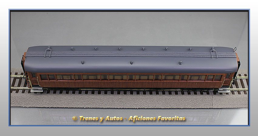 Coche pasajeros madera Largo Recorrido AA-950 - Renfe