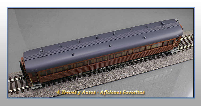 Coche pasajeros madera Largo Recorrido AA-950 - Renfe