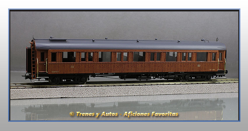 Coche pasajeros madera Largo Recorrido CC-651 - Renfe