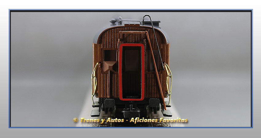 Coche pasajeros madera Largo Recorrido CC-651 - Renfe