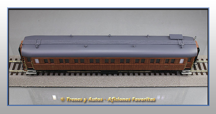 Coche pasajeros madera Largo Recorrido CC-651 - Renfe