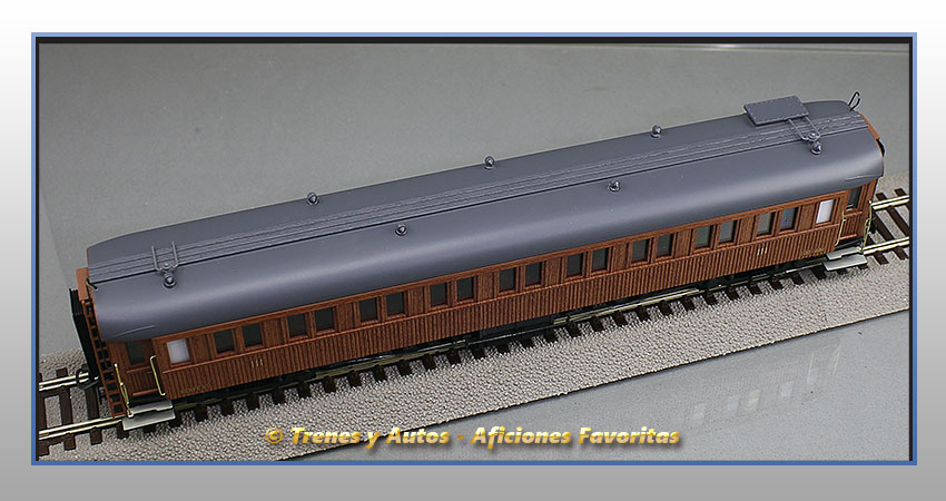 Coche pasajeros madera Largo Recorrido CC-651 - Renfe