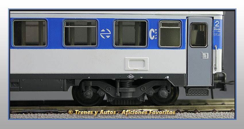 Coche pasajeros Serie B11x-10217 "Intercity" - Renfe