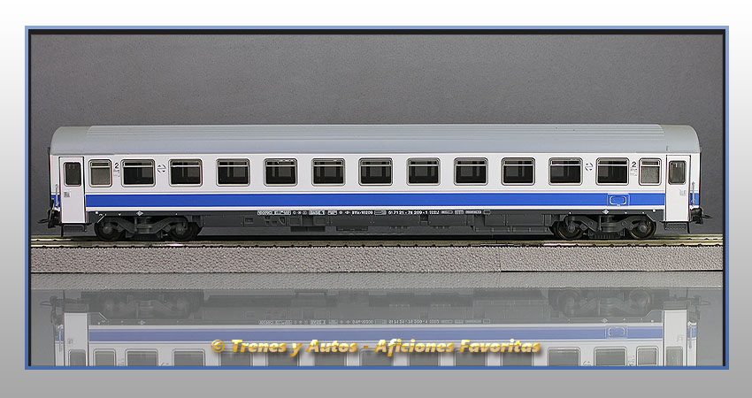 Coche pasajeros Serie B11x-10209 "Danone" - Renfe