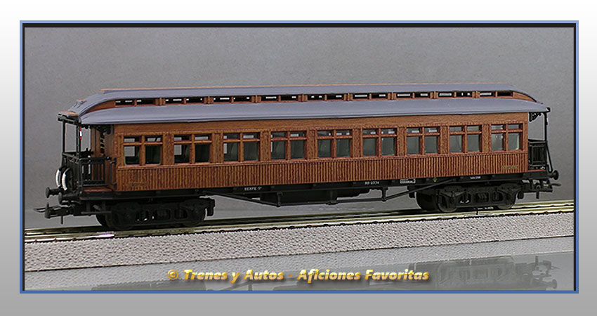Coche pasajeros Costa con linternón BB-2334 - 2ª Clase - Renfe