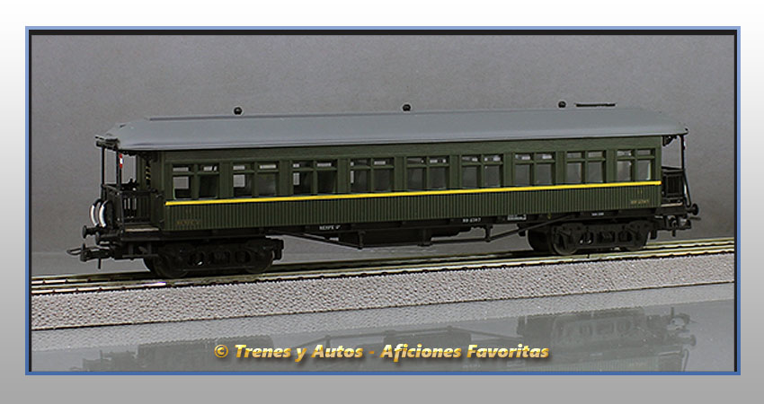 Coche pasajeros Costa BB-2387 - 2ª Clase - Renfe