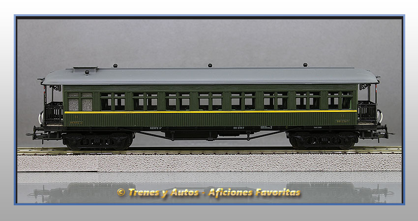 Coche pasajeros Costa BB-2387 - 2ª Clase - Renfe