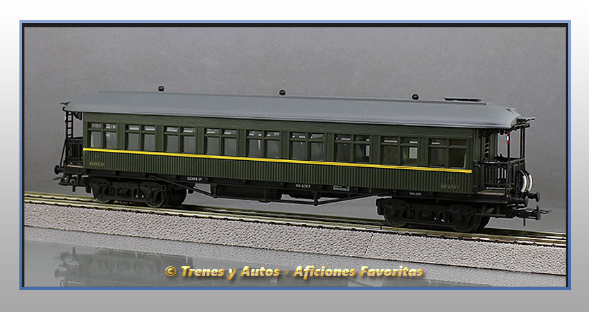 Coche pasajeros Costa BB-2387 - 2ª Clase - Renfe