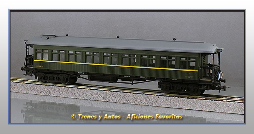Coche pasajeros Costa BB-2476 - 2ª Clase - Renfe