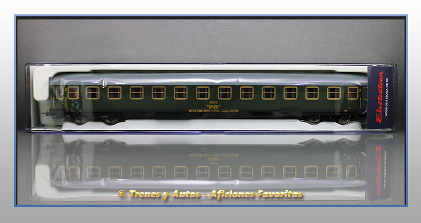 Coche pasajeros Serie 8000 BB-8640 2ª Clase - Renfe