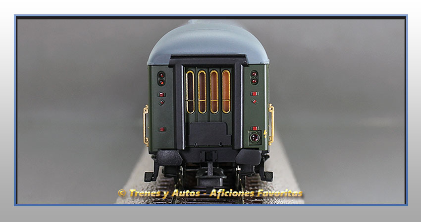 Coche pasajeros Serie 8000 BB-8705 2ª Clase - Renfe