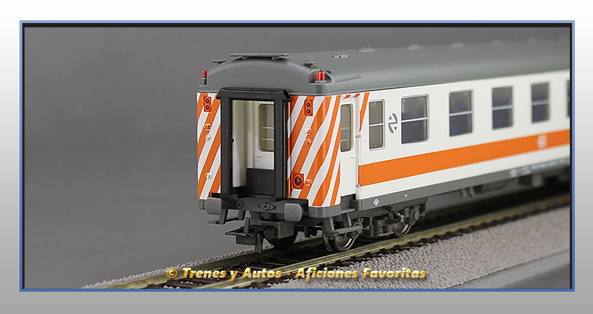 Coche pasajeros regional Serie 6000 B7r-6240 - Renfe