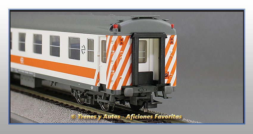 Coche pasajeros regional Serie 6000 B7r-6240 - Renfe