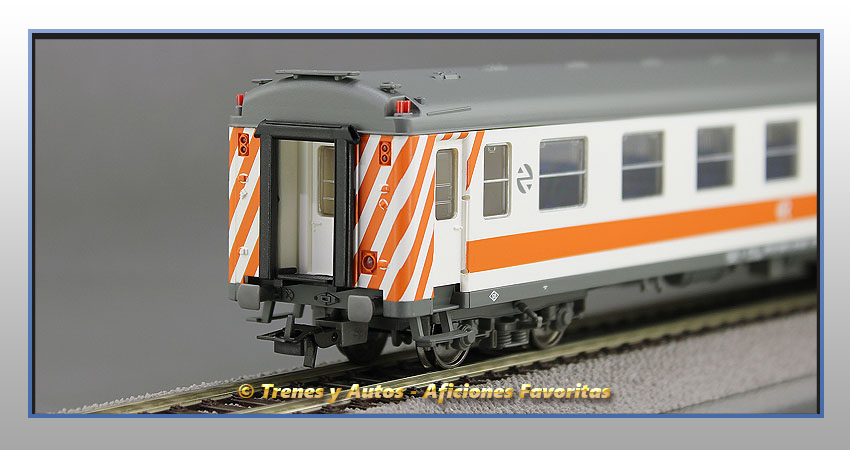 Coche pasajeros regional Serie 6000 B7r-6237 - Renfe