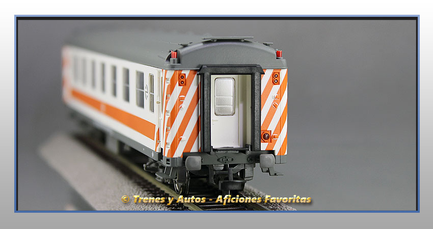 Coche pasajeros regional Serie 6000 B7r-6237 - Renfe