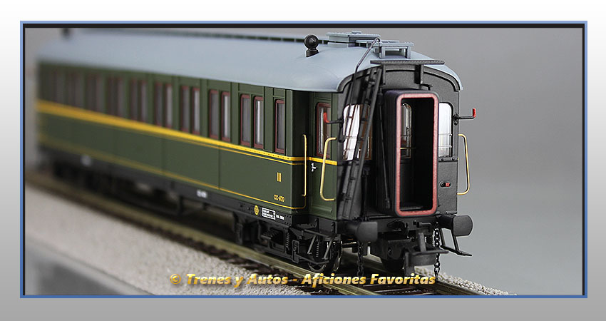 Coche pasajeros verderón Serie 360/576 CC-470  3ª Clase - Renfe