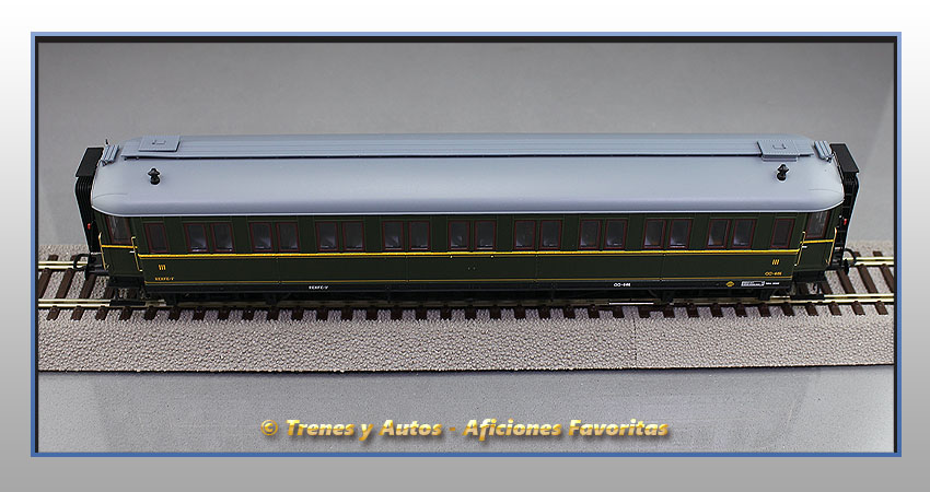 Coche pasajeros verderón Serie 360/576 CC-481 3ª Clase - Renfe