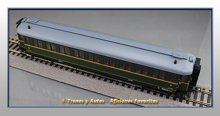 Coche pasajeros verderón Serie 360/576 CC-481 3ª Clase - Renfe
