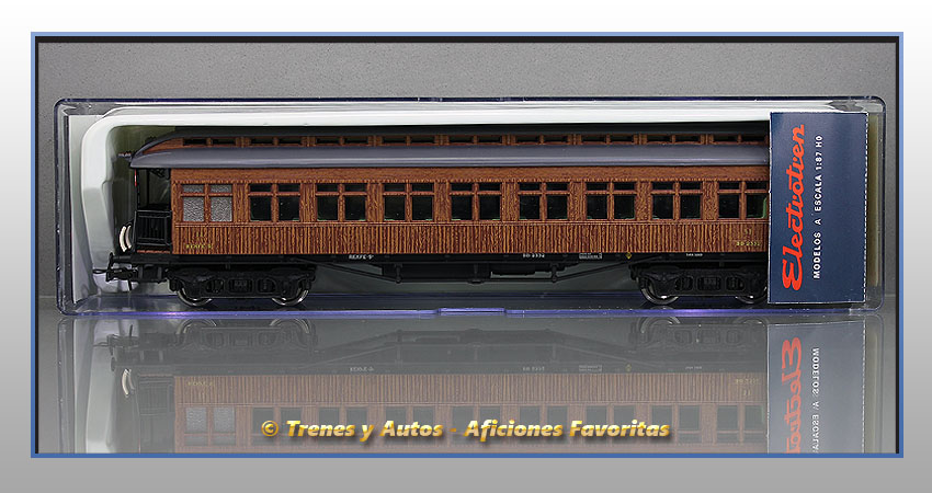 Coche pasajeros costa con linternón BB-2332 2ª Clase - Renfe