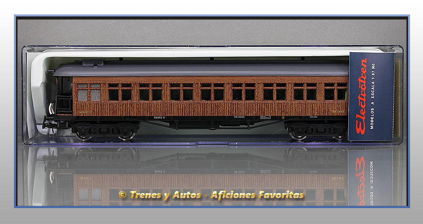 Coche pasajeros costa BB-2463 2ª Clase - Renfe