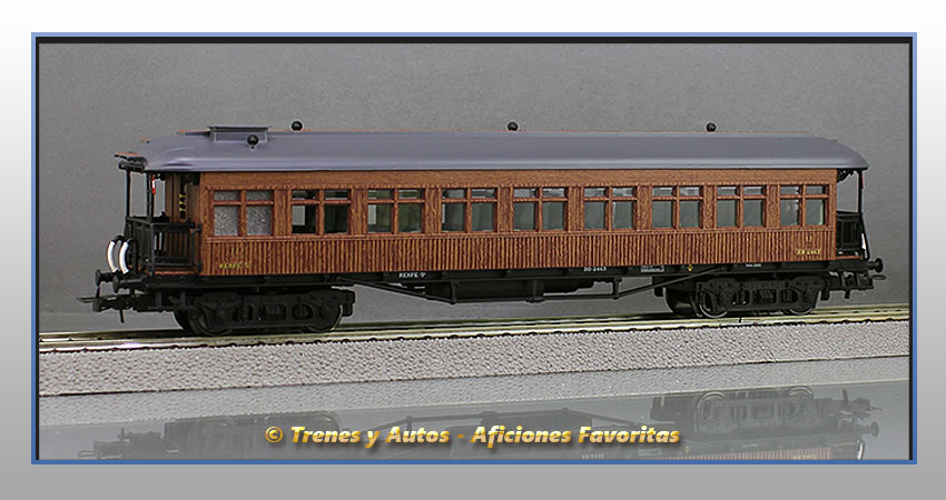 Coche pasajeros costa BB-2463 2ª Clase - Renfe