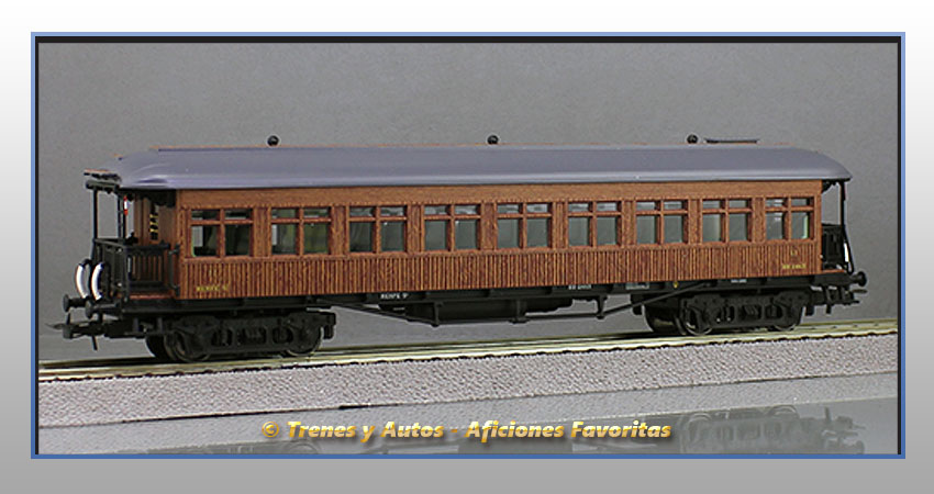 Coche pasajeros costa BB-2463 2ª Clase - Renfe