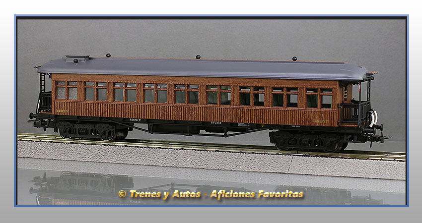 Coche pasajeros costa BB-2463 2ª Clase - Renfe
