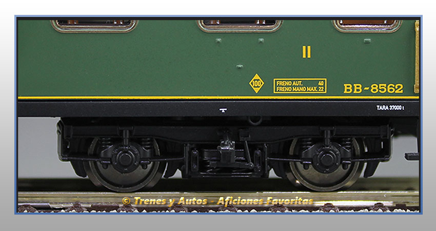Coche pasajeros Serie 8000 BB-8562 2ª Clase - Renfe