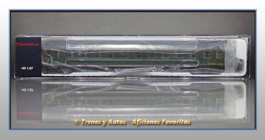 Coche pasajeros Serie 8000 BB-8536 2ª Clase - Renfe
