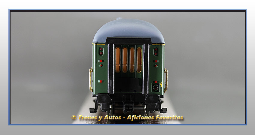 Coche pasajeros Serie 8000 BB-8536 2ª Clase - Renfe