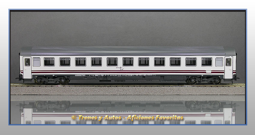 Coche pasajeros Serie 10000 B11x-10284 Pantone "Largo Recorrido" - Renfe