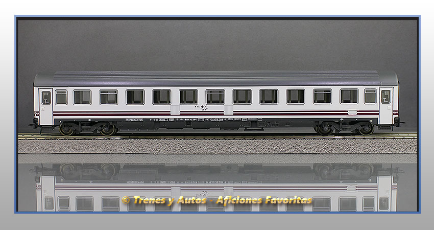 Coche pasajeros Serie 10000 B11x-10284 Pantone "Largo Recorrido" - Renfe
