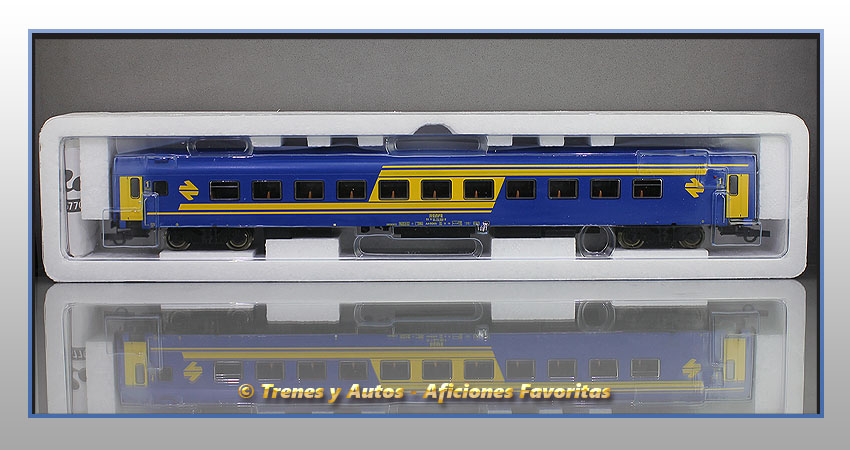 Coche pasajeros Serie 9000 AA-9001 - Renfe