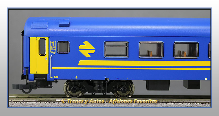 Coche pasajeros Serie 9000 AA-9001 - Renfe