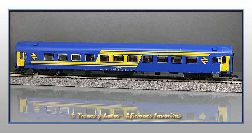 Coche pasajeros Serie 9200 BB-9242 - Renfe