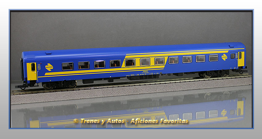 Coche pasajeros Serie 9200 BB-9242 - Renfe