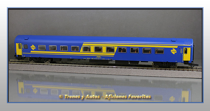Coche pasajeros Serie 9200 BB-9242 - Renfe