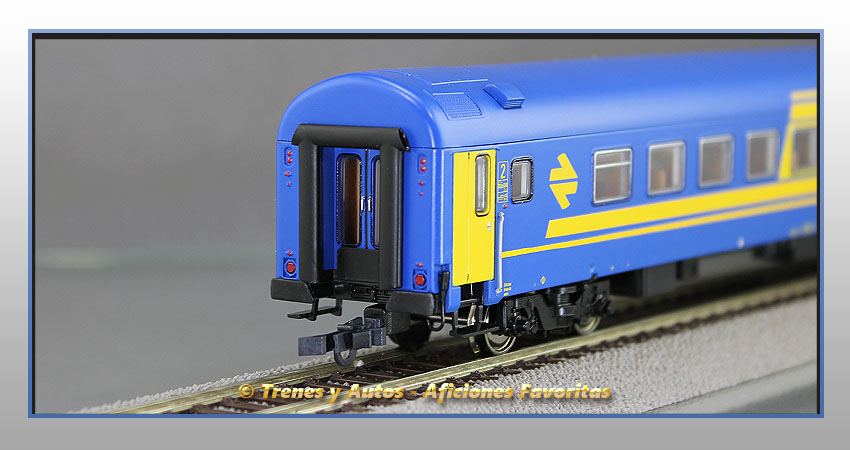 Coche pasajeros Serie 9200 BB-9242 - Renfe