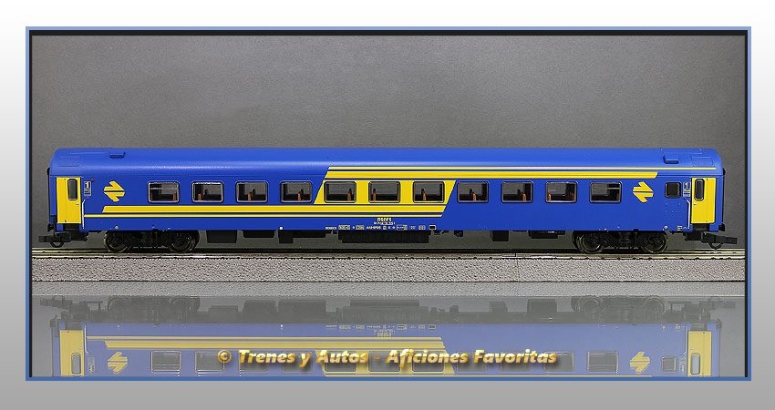 Coche pasajeros Serie 9800 BBR-9802 - Renfe