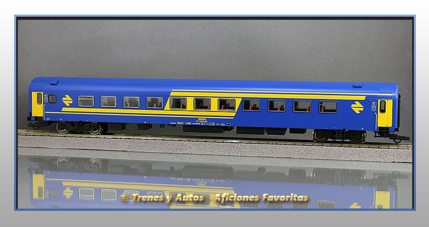 Coche pasajeros Serie 9800 BBR-9802 - Renfe