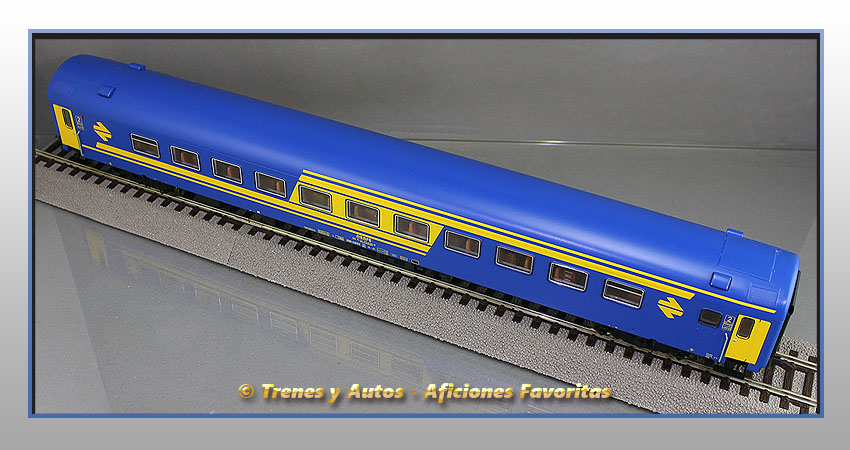 Coche pasajeros Serie 9200 BB-9230 - Renfe