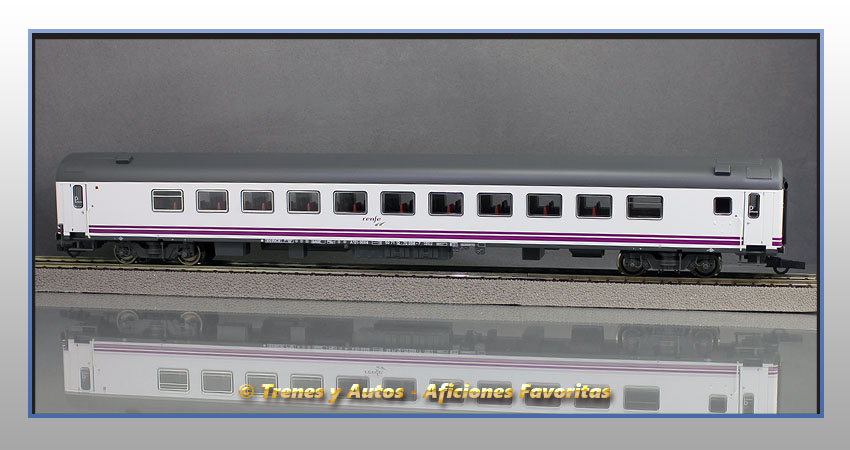 Coche pasajeros Serie 9000 A12t-9008 "Renfe Operadora" Clase 1ª Preferente - Renfe