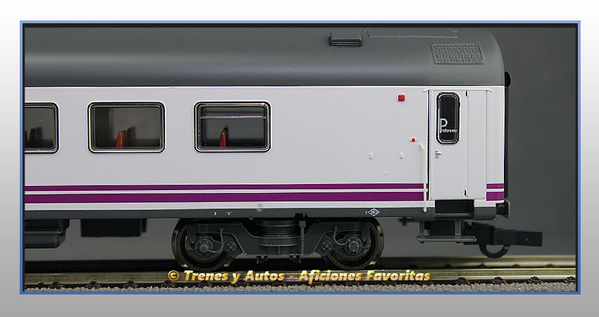 Coche pasajeros Serie 9000 A12t-9008 "Renfe Operadora" Clase 1ª Preferente - Renfe